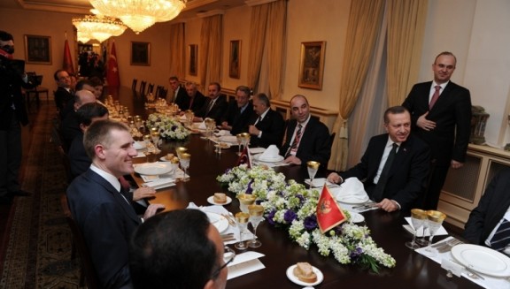 TİKA Başkanı Dr. Serdar Çam, Başbakanlık Resmi Konutu’nda Karadağ Başbakanı Igor …