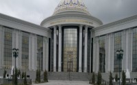 “Felsefe-Bilim Geleneğinin Kadim Kökleri: Türkmenistan ve Türkmen Kökenli Bilginler” Konferansı Başladı